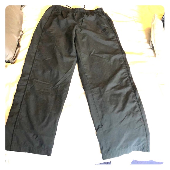 Nike Wind breaker - Picture 1 of 4